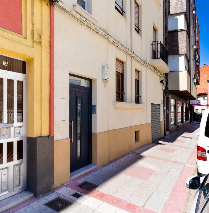 Housingleon - Muralla II Buitenkant foto